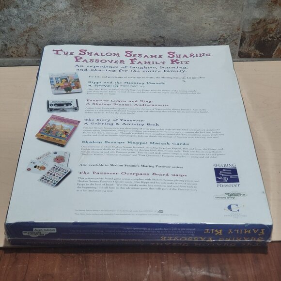 The Shalom Sesame Sharing Passover Family Kit Sealed - Picture 4 of 11